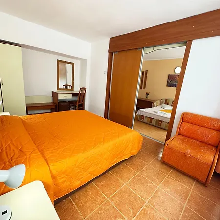 Hotel Pliska 3*